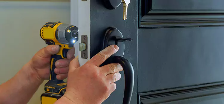 Locksmith Emergency Service Candler-McAfee